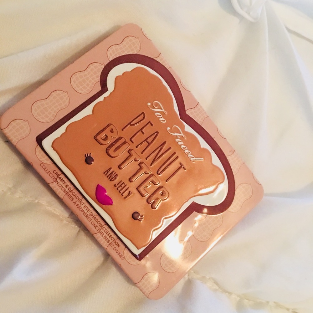 Too Faced Peanut Butter and Jelly Palette